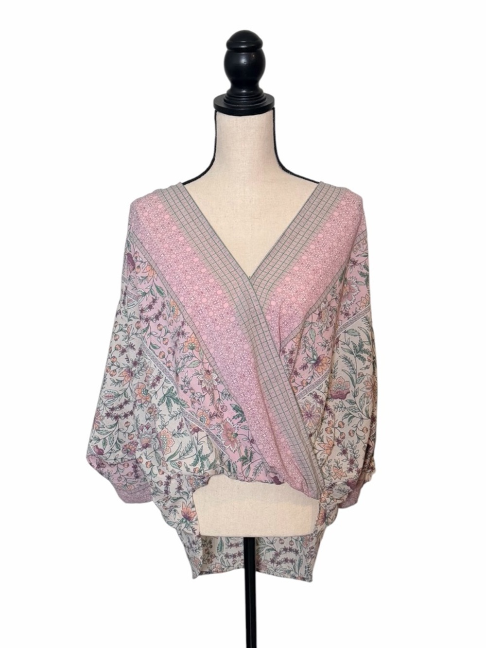 Lovestitch Woman’s Floral Wrap Style Top Pink Pastel Bohemian Blouse Size Small
